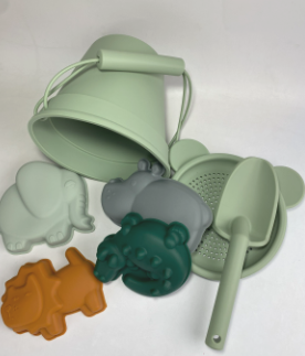 7pc Green Silicone Beach Sand Toy Set Kids w/ Bucket, Shovel & Sand Sifter & Molds
