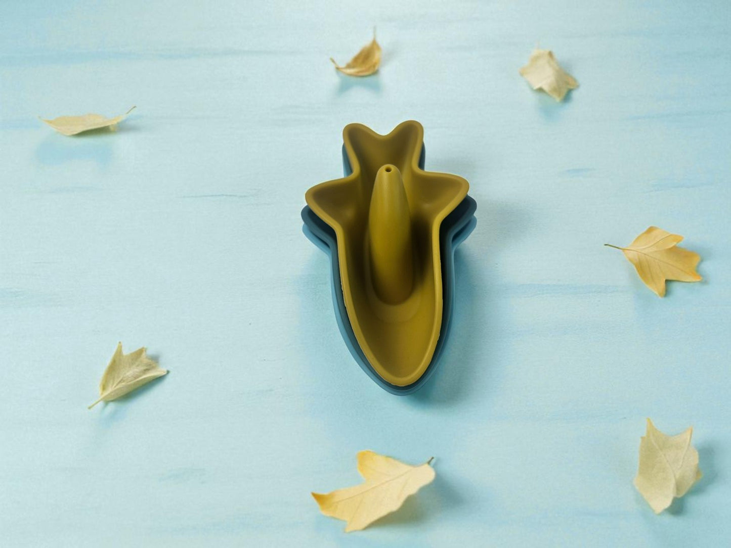 Silicone Shark Stack and Splash Bath Toy