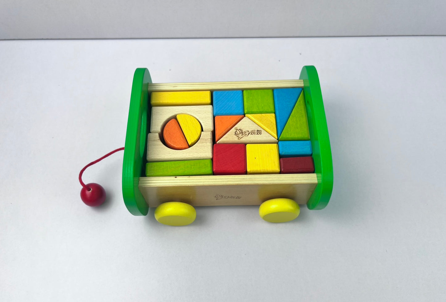 17pc Wooden Building Blocks Pull Toy Trolley