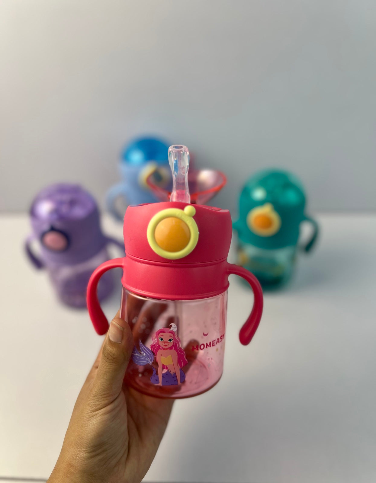 Momeasy 240ml Spill Proof Water Bottle with Straw and Handle