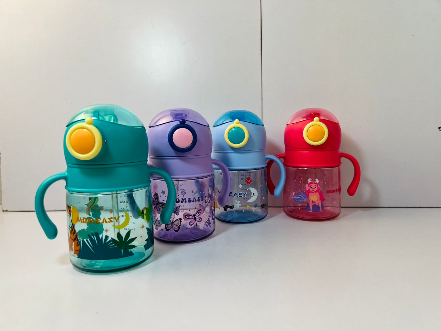 Momeasy 240ml Spill Proof Water Bottle with Straw and Handle