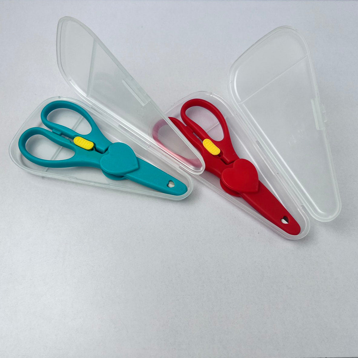 Momeasy Portable Baby Food Scissors with Storage Case