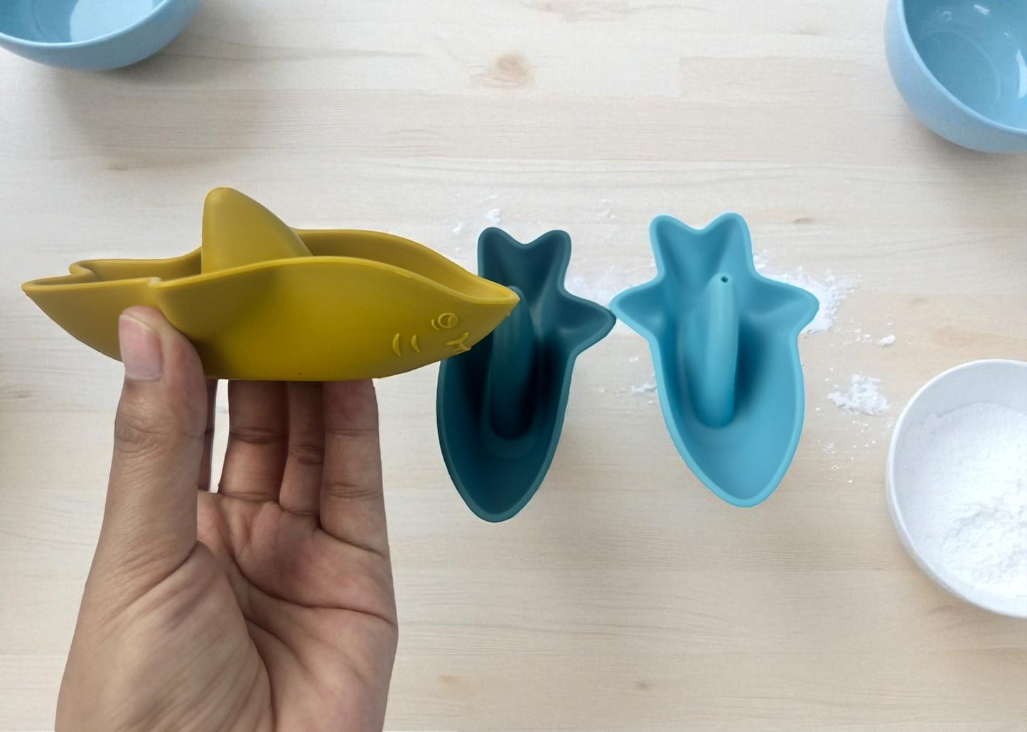 Silicone Shark Stack and Splash Bath Toy