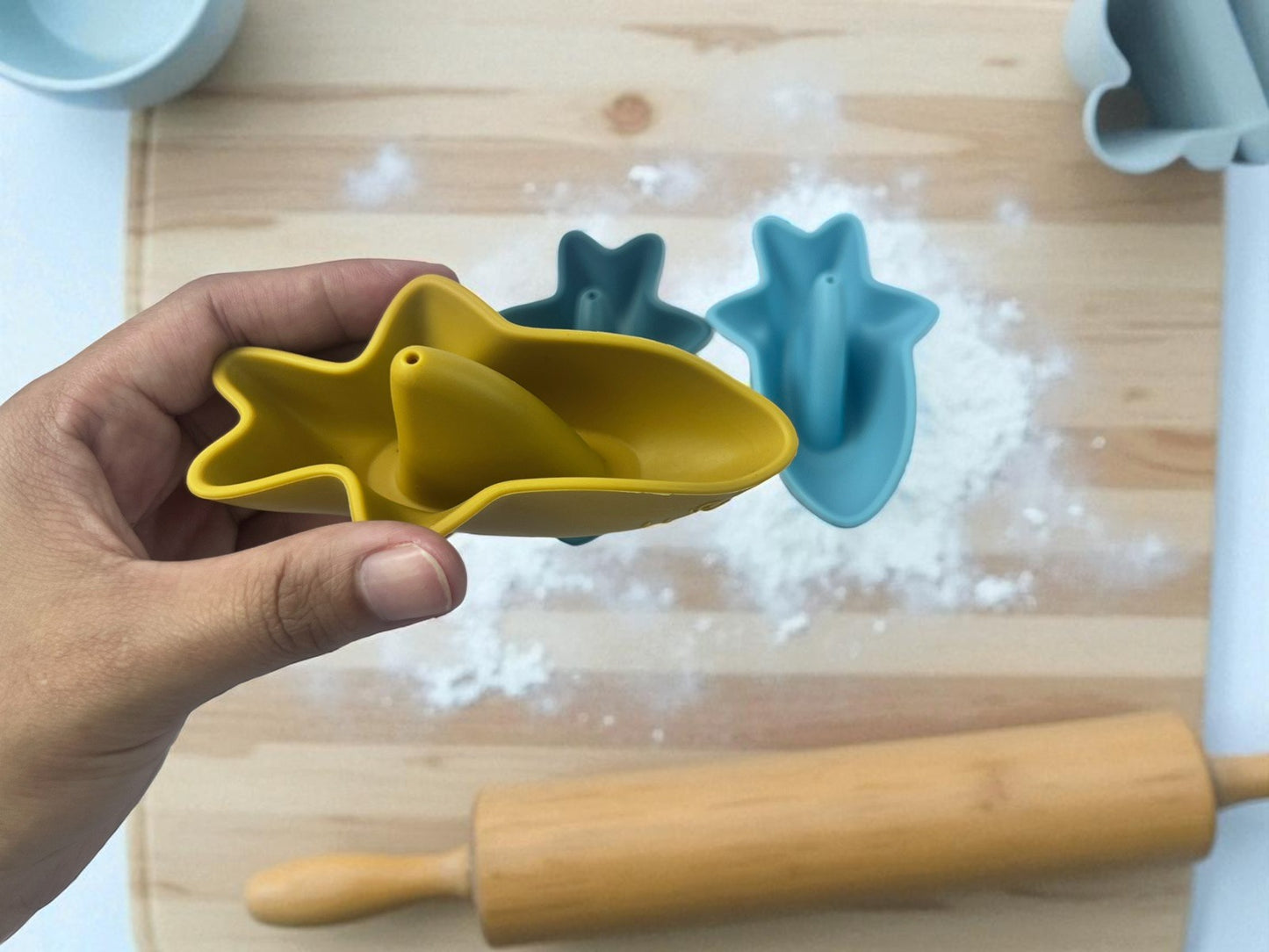 Silicone Shark Stack and Splash Bath Toy