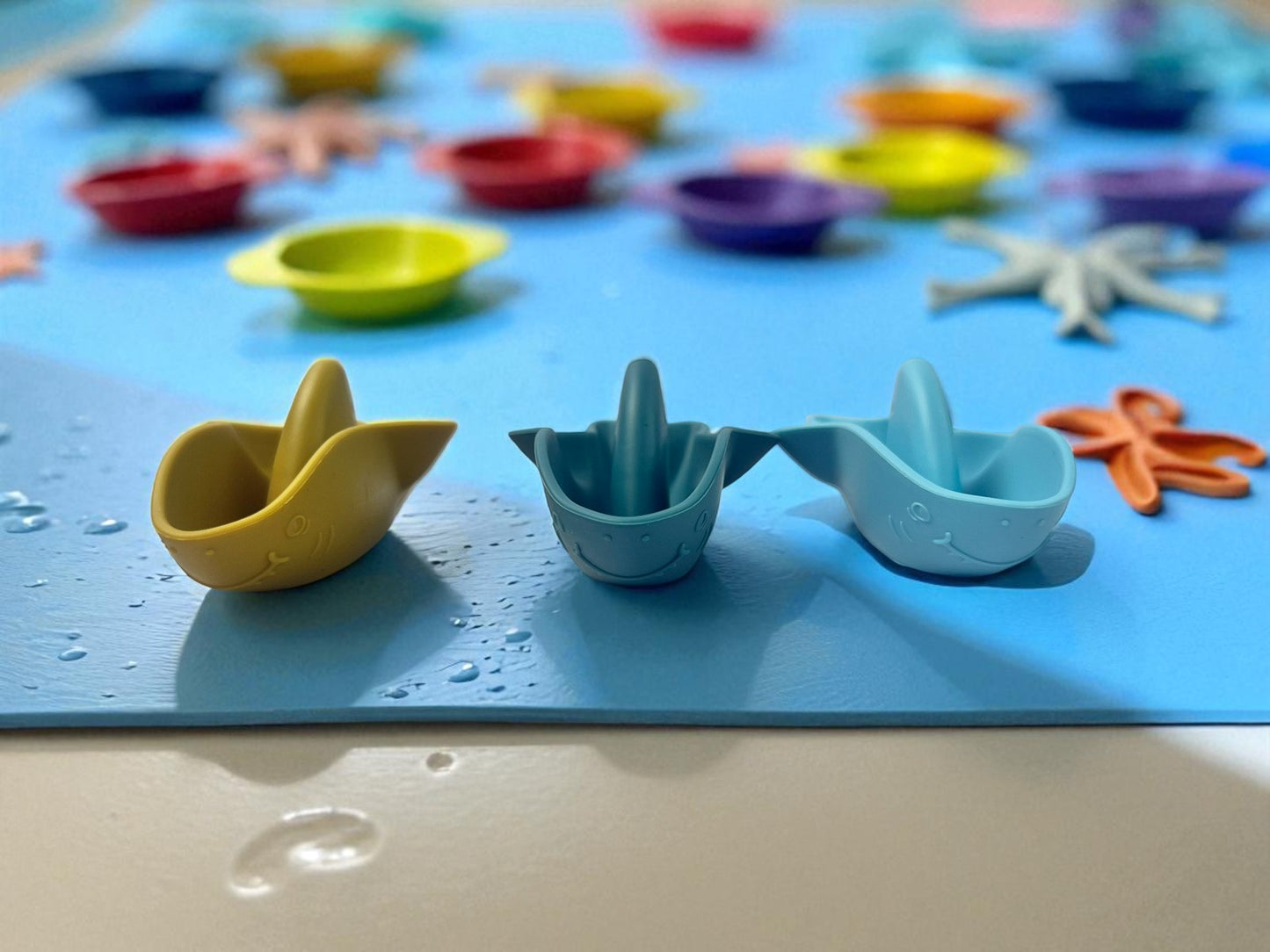 Silicone Shark Stack and Splash Bath Toy