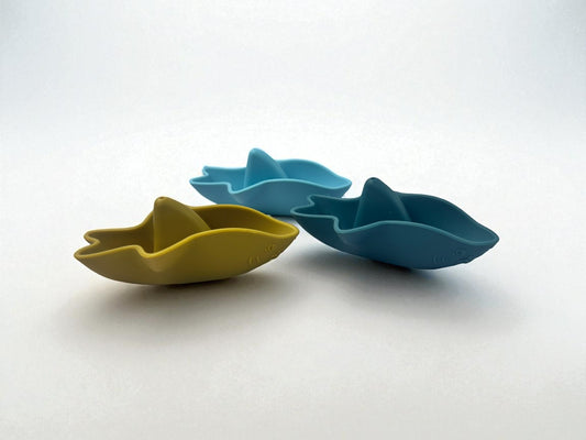 Silicone Shark Stack and Splash Bath Toy