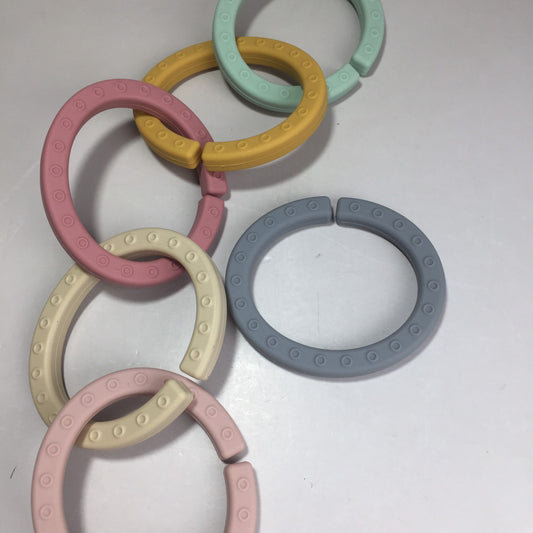 Silicone Teether Link Rings for Stroller & Car Seat